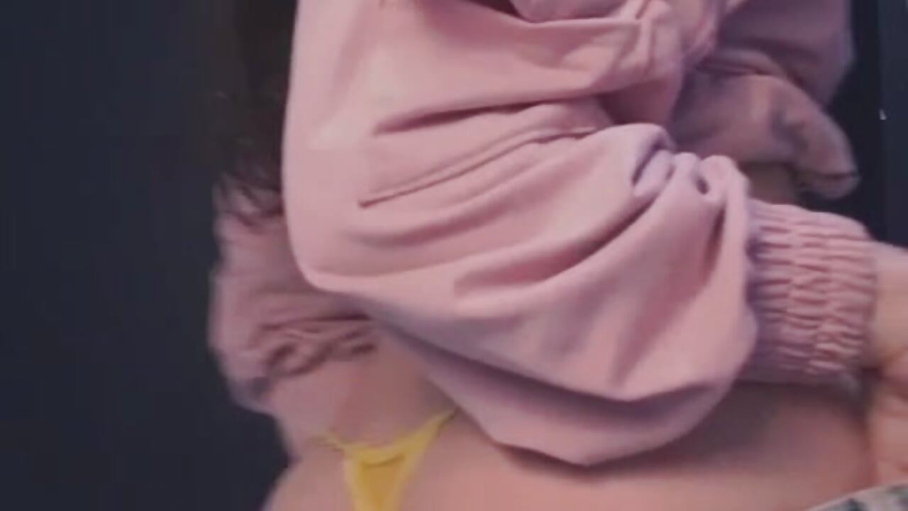 Remove My clothes... Look My body naked 🫣💋 - วิดีโอโดย Ariadna_andrade โมเดลแคม