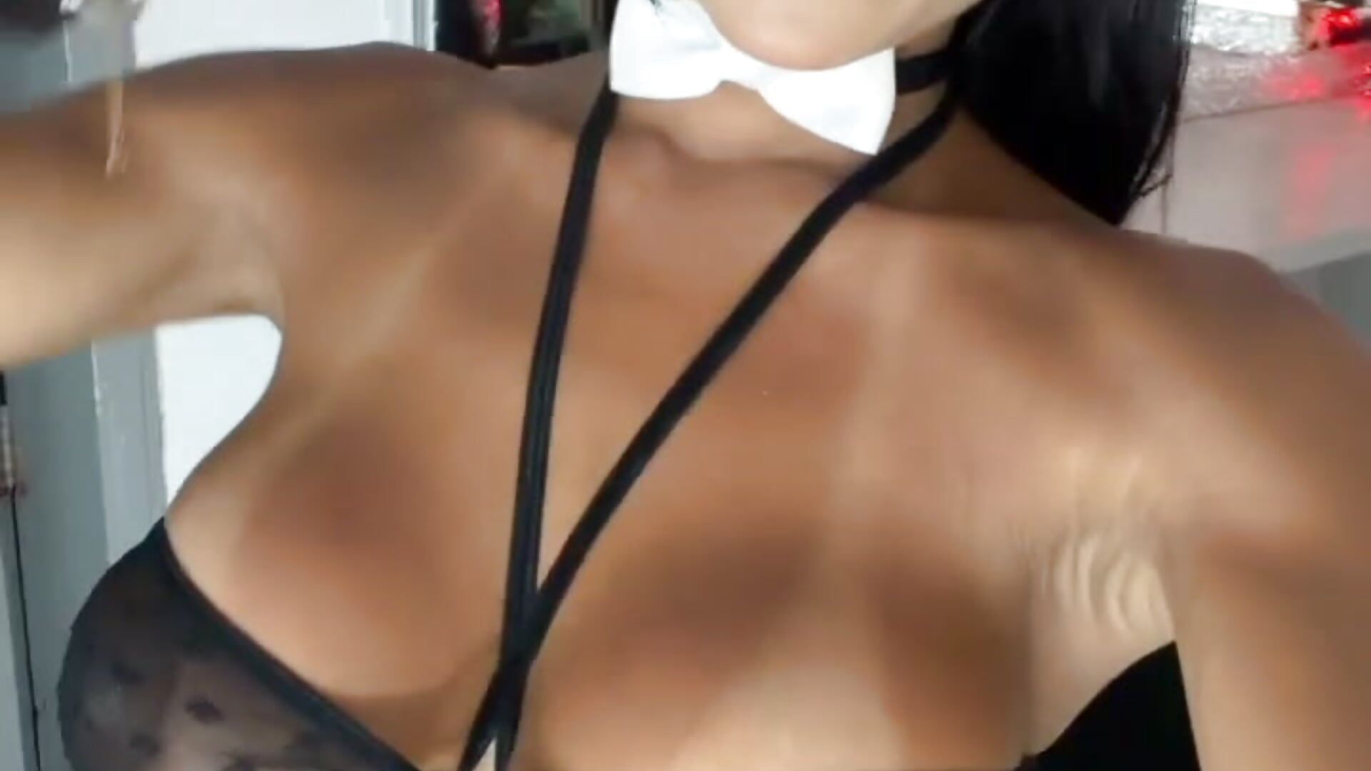 39AB0CFA-DDFA-49F1-A5FB-62E95550E254 - vídeo de la modelo de cam Nicole_Duque1