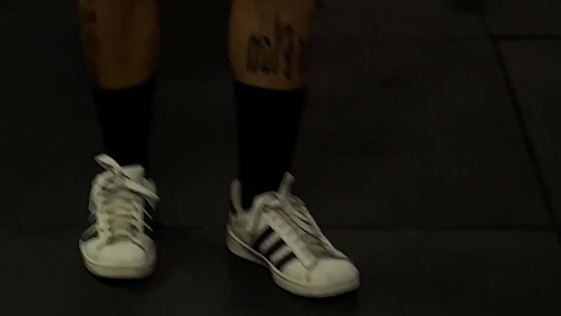 Xxnoventa – popularni video modela na kameri 8866