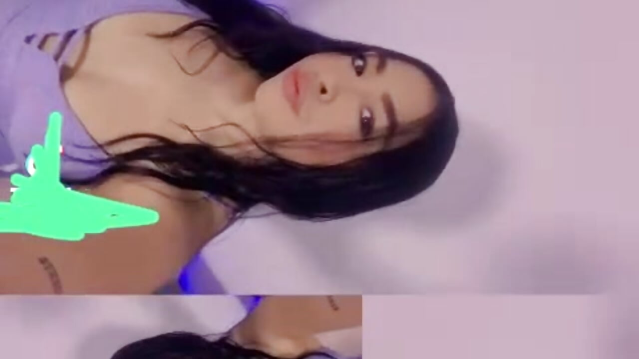 My gaze is for you 😋 — filmik marywhitee__, modela(-lki) na kamerkach