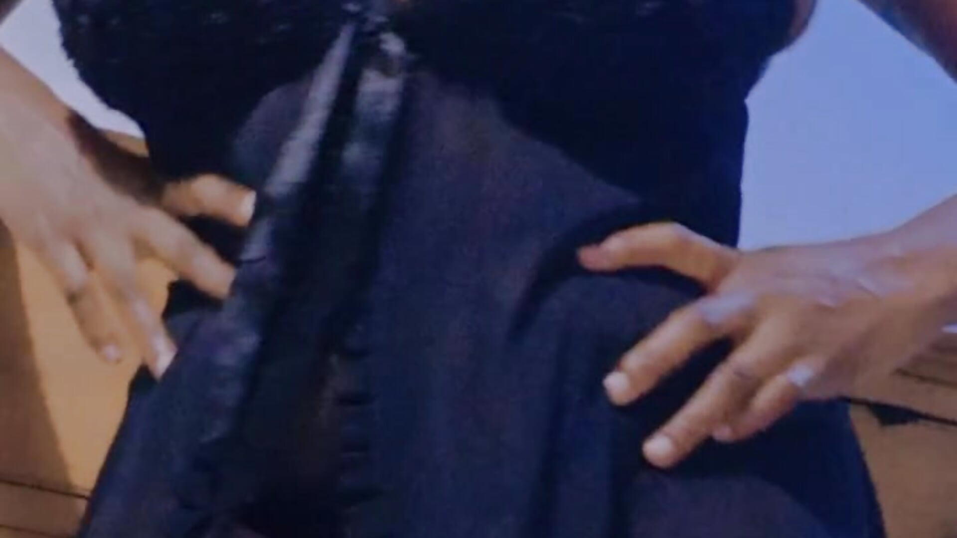 Showing my sexy number - video by Josefirenes cam model