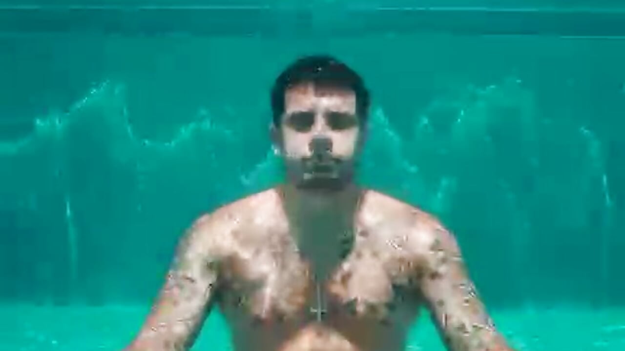 BEN (ME) - video by YakisikliSikici cam model