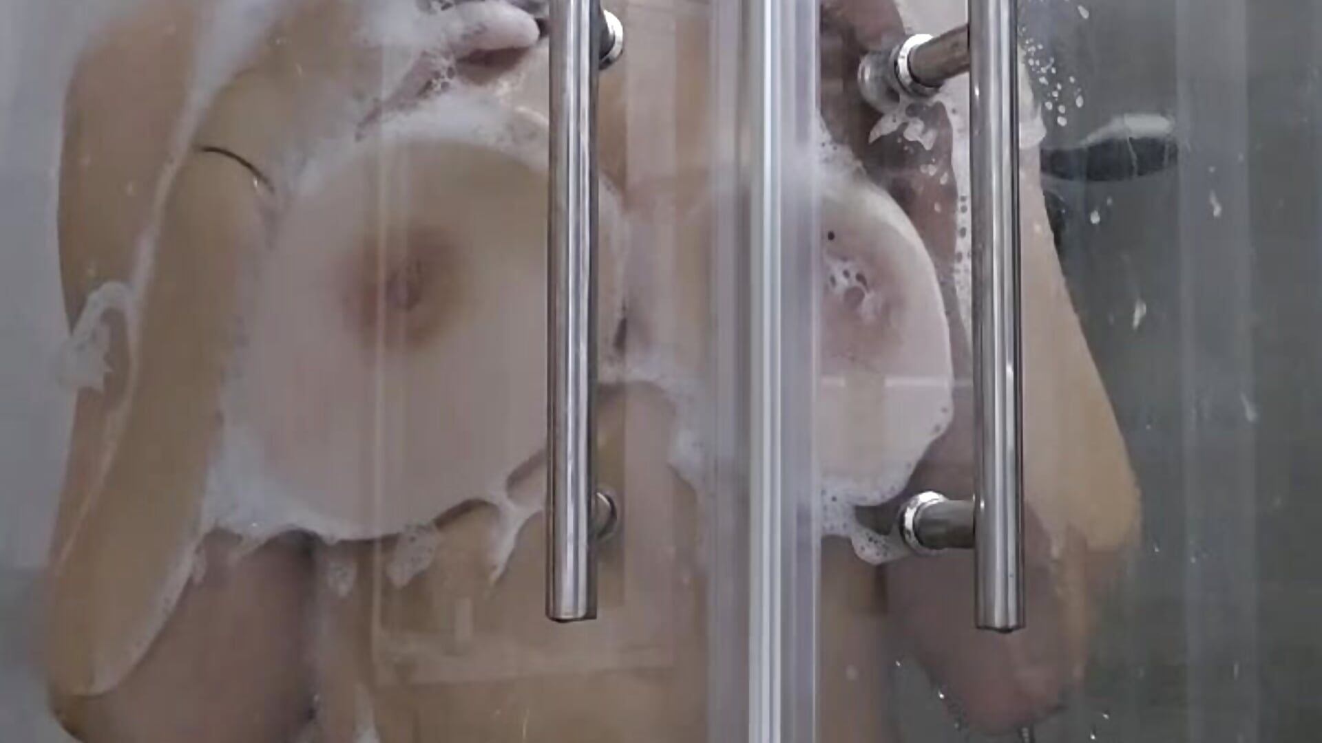 Aliska took a shower and couldn't resist enjoying– LiSAnanass kameramodell videója