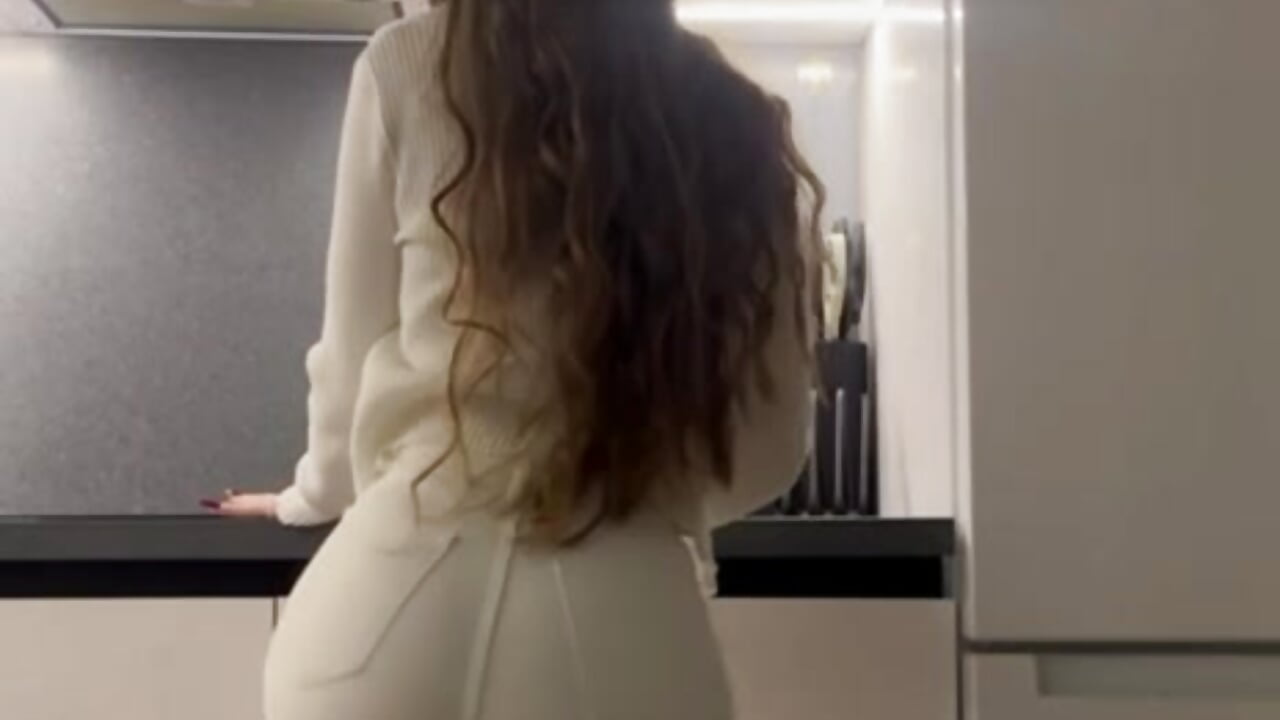 🥵dancing🥵 - video by MissEmilyMiller cam model