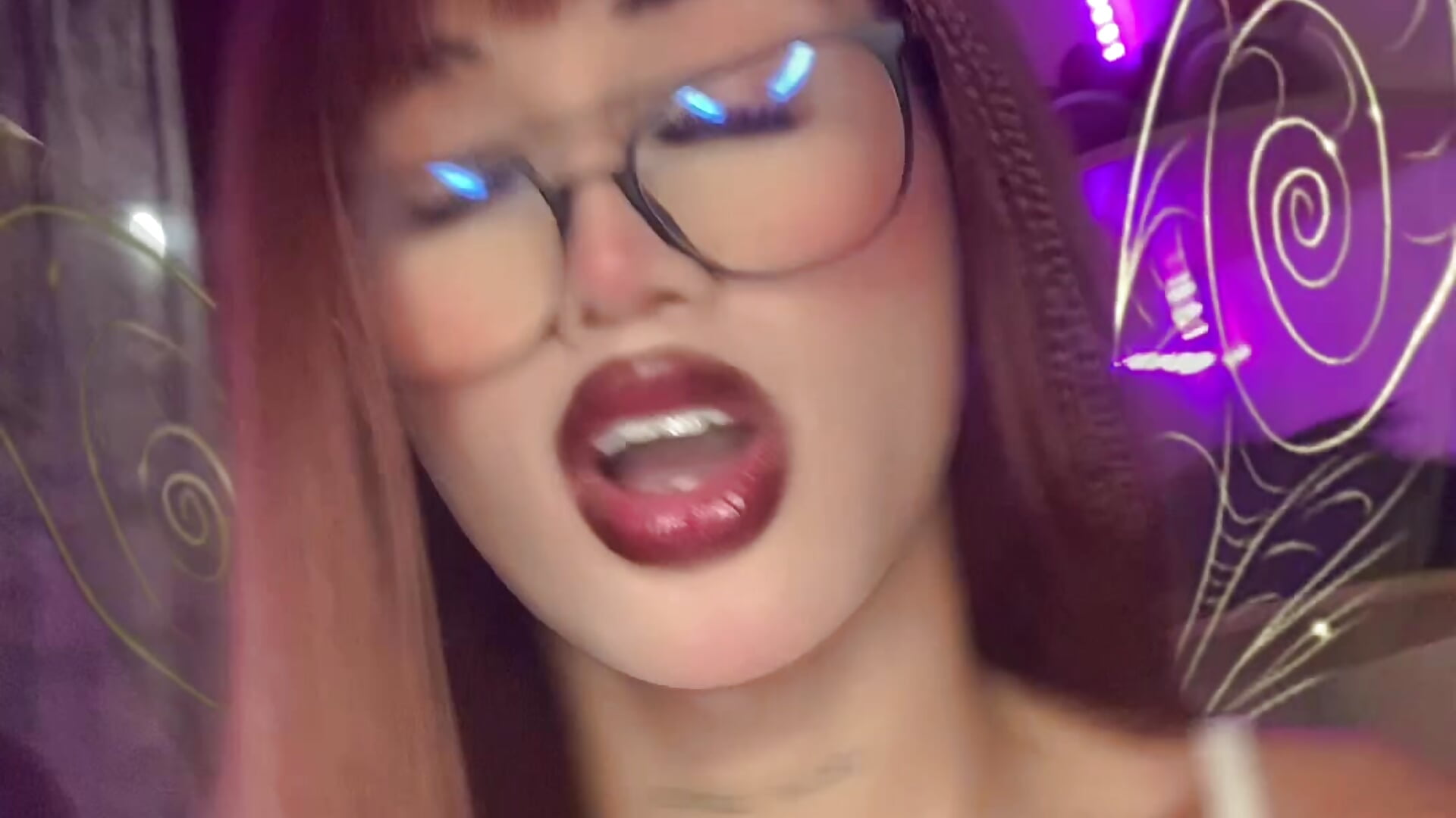 🍄🍄🍄🍄 - video di SHARLOTH_trans modella di cam