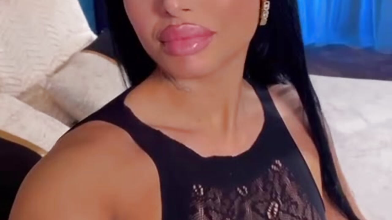 helloo 💞 - video by LaylaJadee cam model