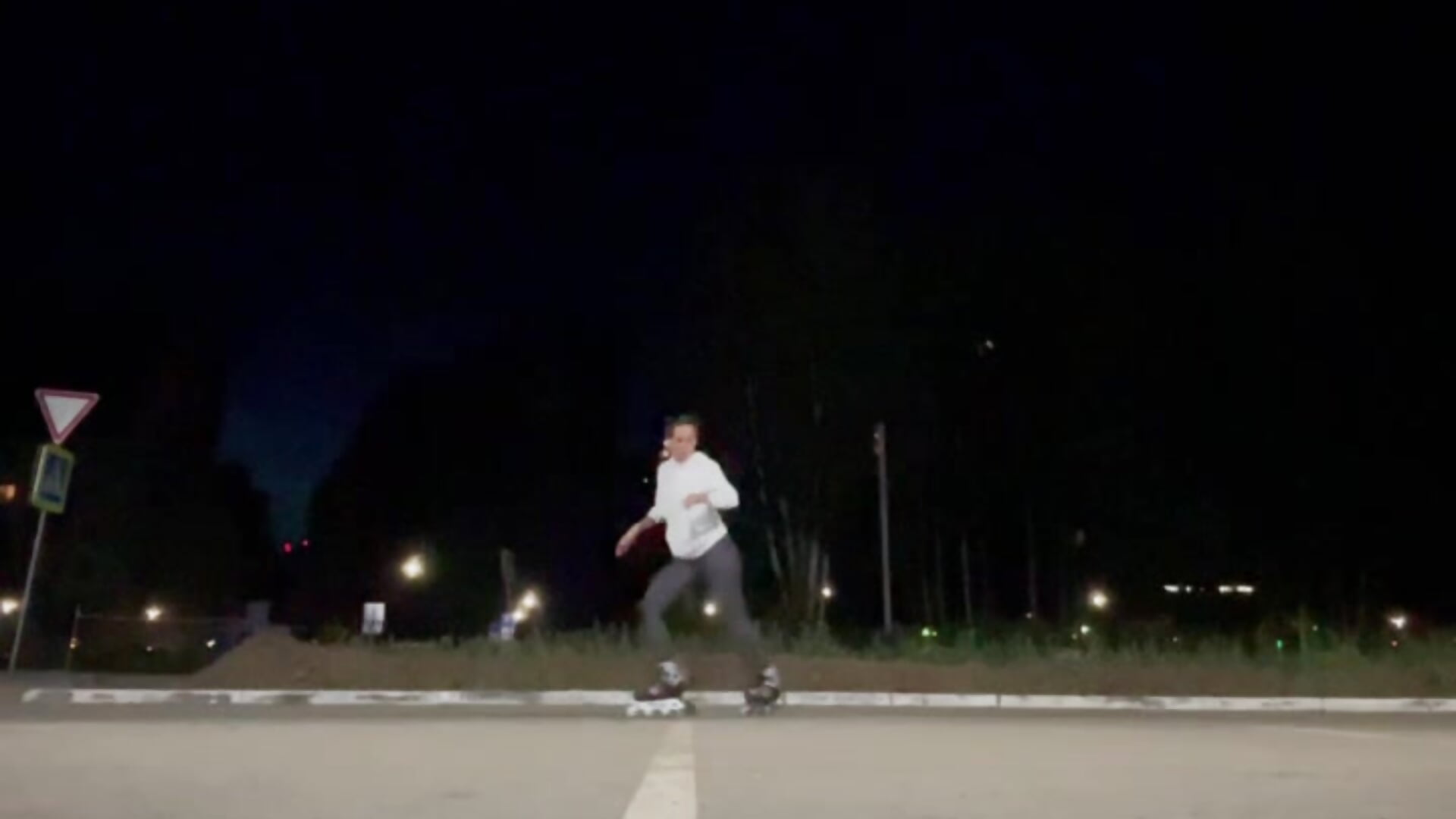 roller skates - βίντεο μοντέλου KiraEnergy