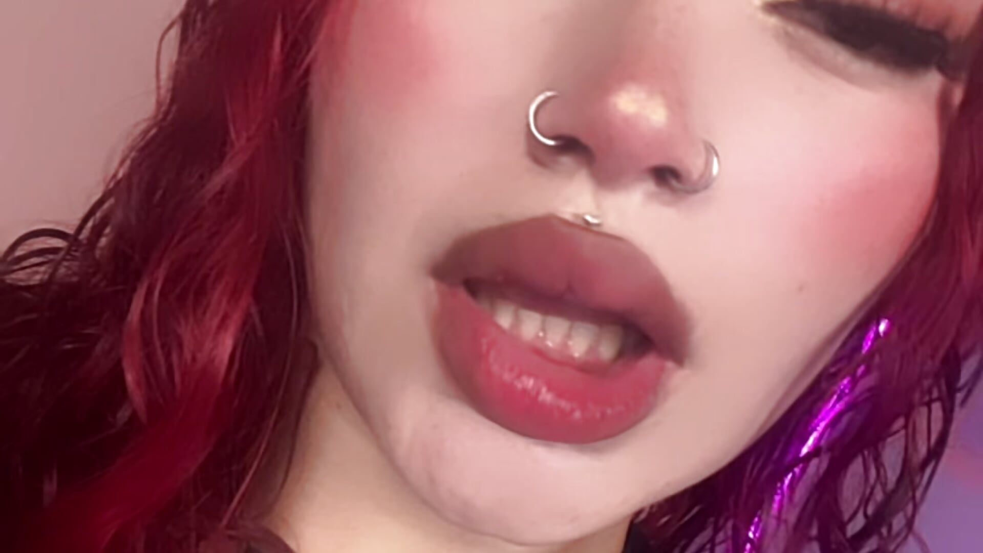 Cute smile… naughty thoughts 💕– Camila_Rivers kameramodell videója