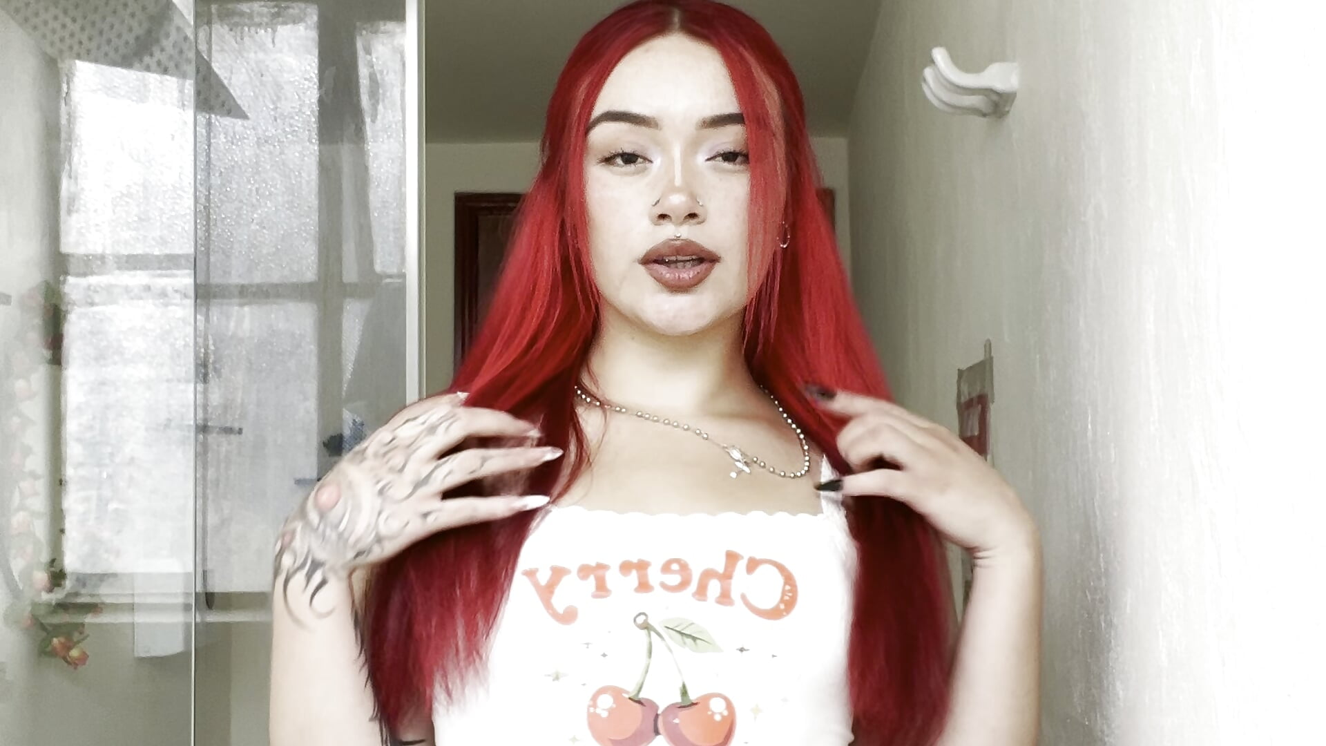 Cherry bombom ❤️❤️ - video di Camila_Rivers modella di cam