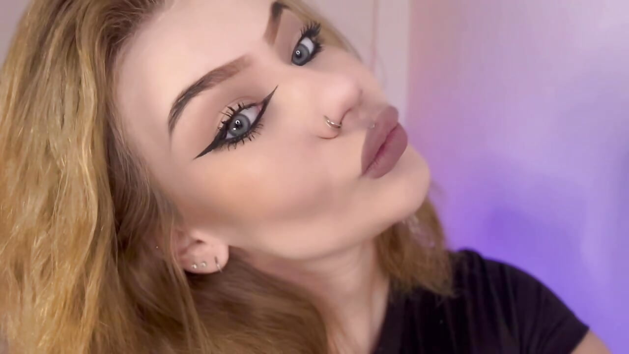 My pretty face - video di marrenaa modella di cam