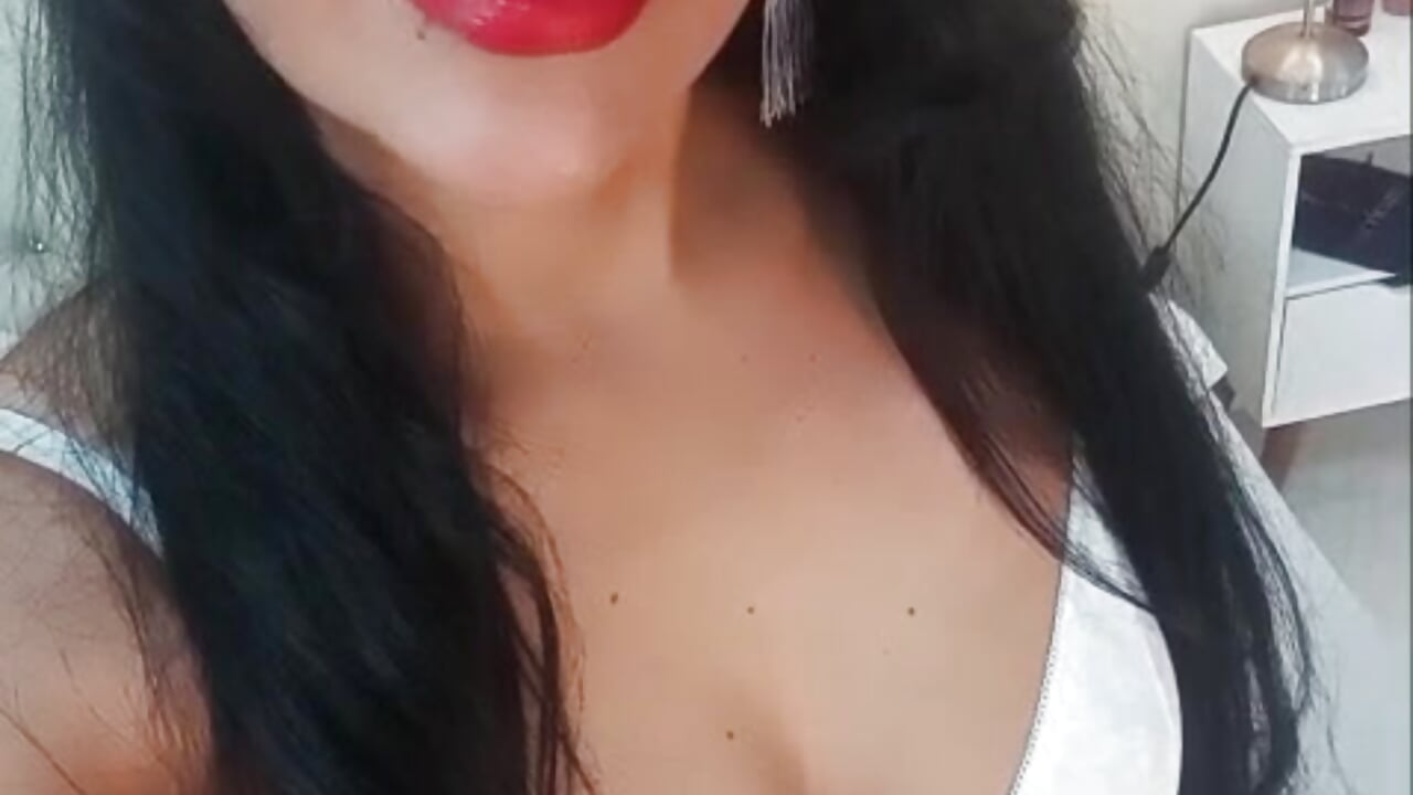 sexy lady - video by aura_sanders1 cam model