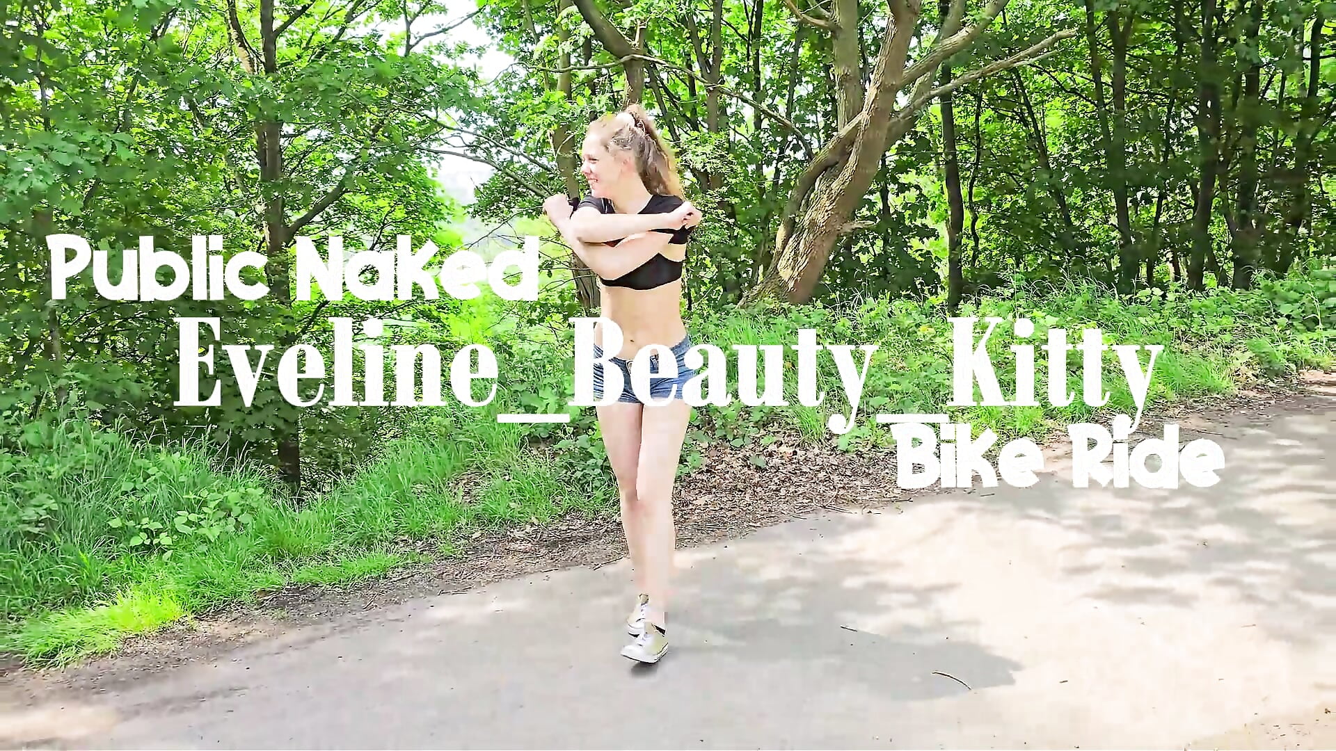 🔥Trailer🎬 Risky Public Naked Bike Ride - Eveline_Beauty_Kitty adlı kamera modelinin videosu