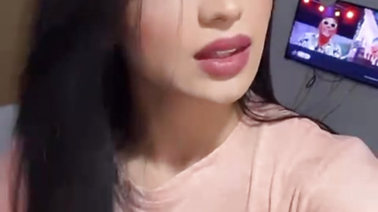 WhatsApp Video 2025-05-10 at 7,46,41 PM - video by ISA_BELLA_VZL cam model