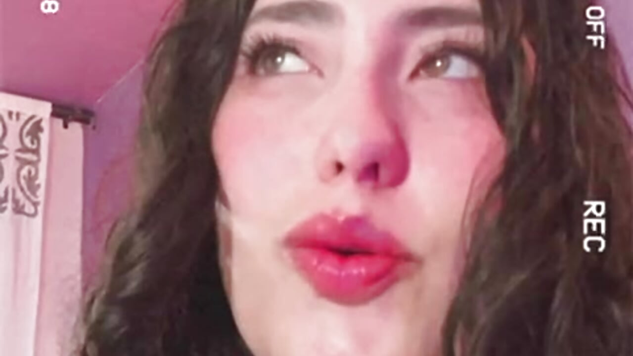 Sensuality in each note - video by my_aleja_ cam model