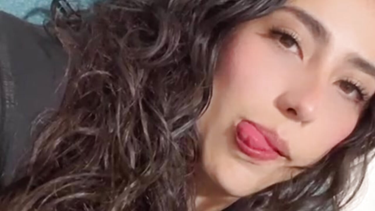 WhatsApp Video 2025-08-19 at 11,12,50 AM - video by my_aleja_ cam model