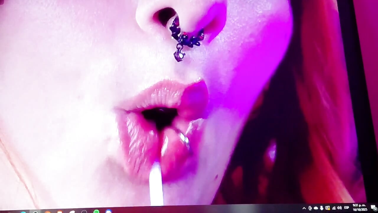 Sweet seduction 💋🥵 - video by Mariana_velezz cam model