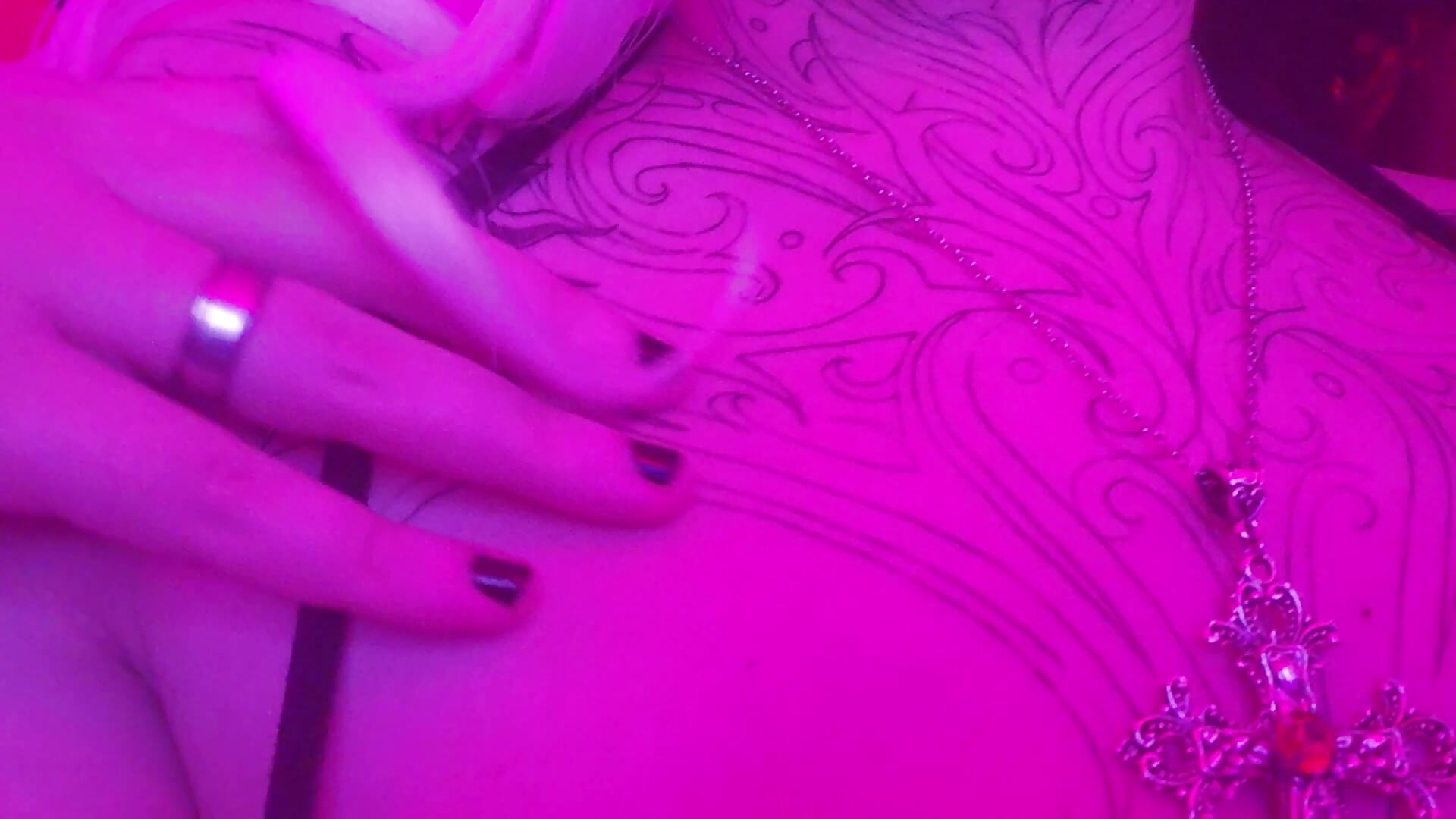 My tattoos (old) 🍄😏 - video by Mariana_velezz cam model
