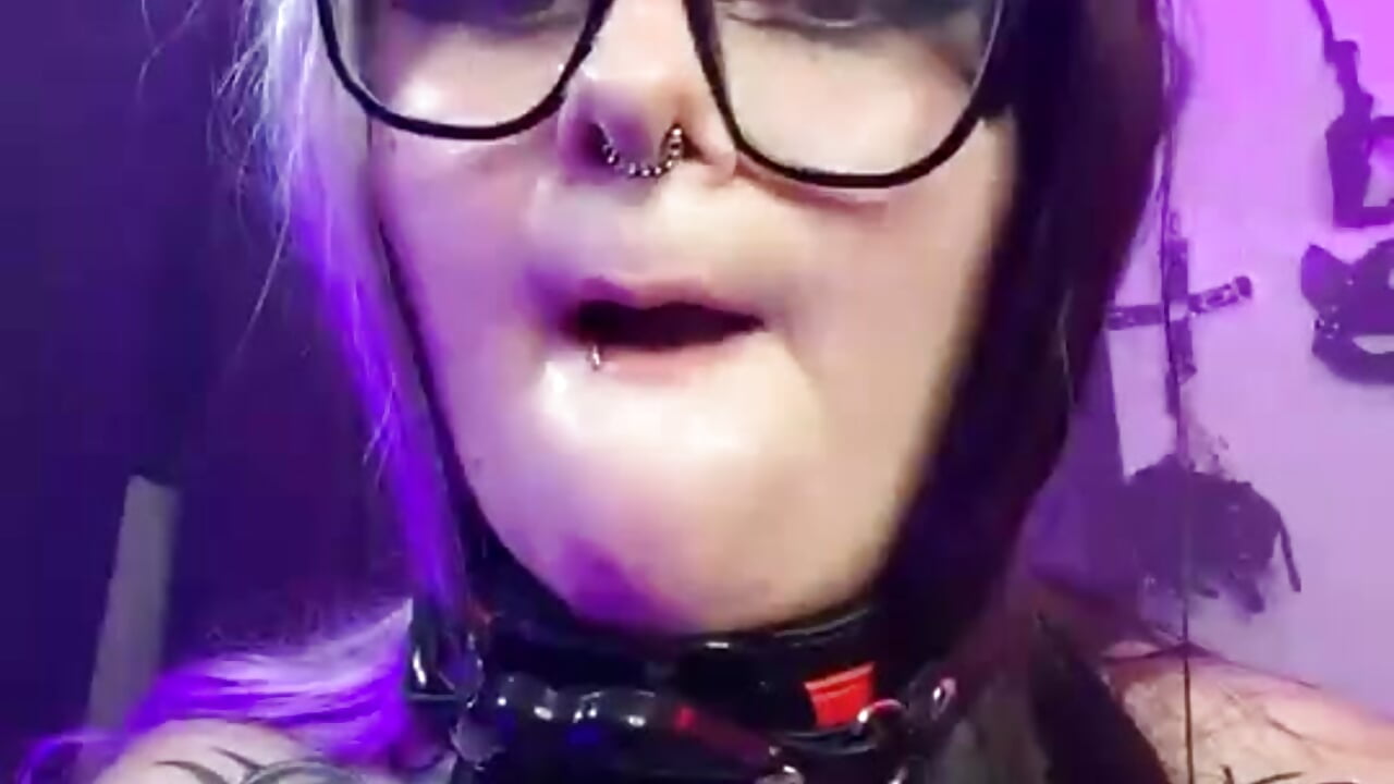 Private show: Gag and saliva