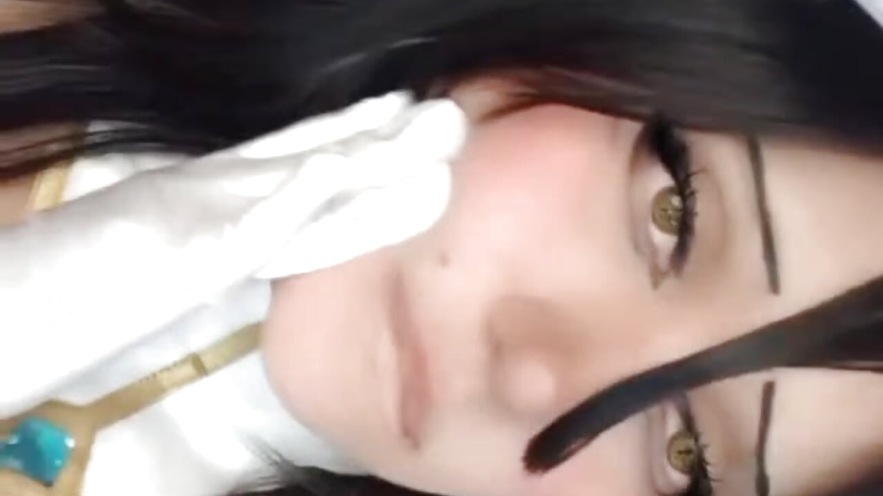 ALBEDO COSPLAY 🤍 - video by Adriana_miller cam model