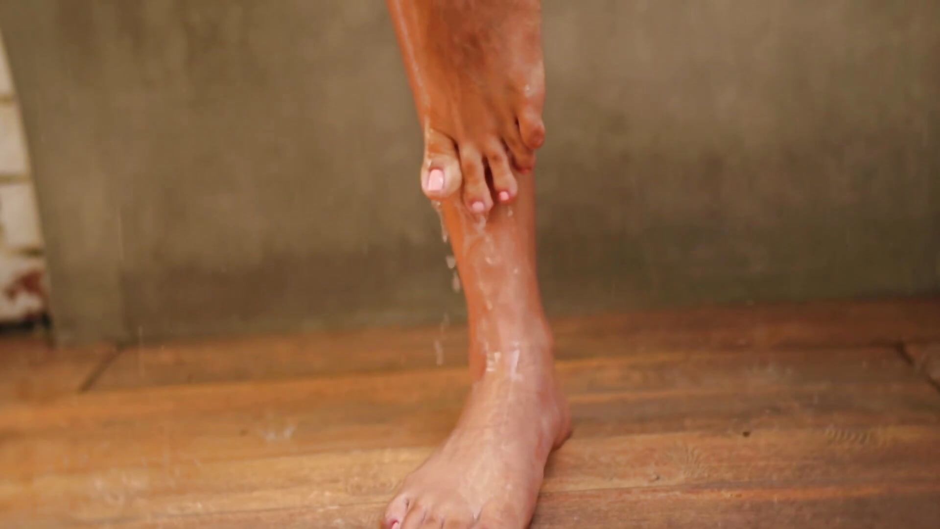 They say start with the feet… and imagine the rest 😏 - daphne_courtis 캠 모델의 동영상
