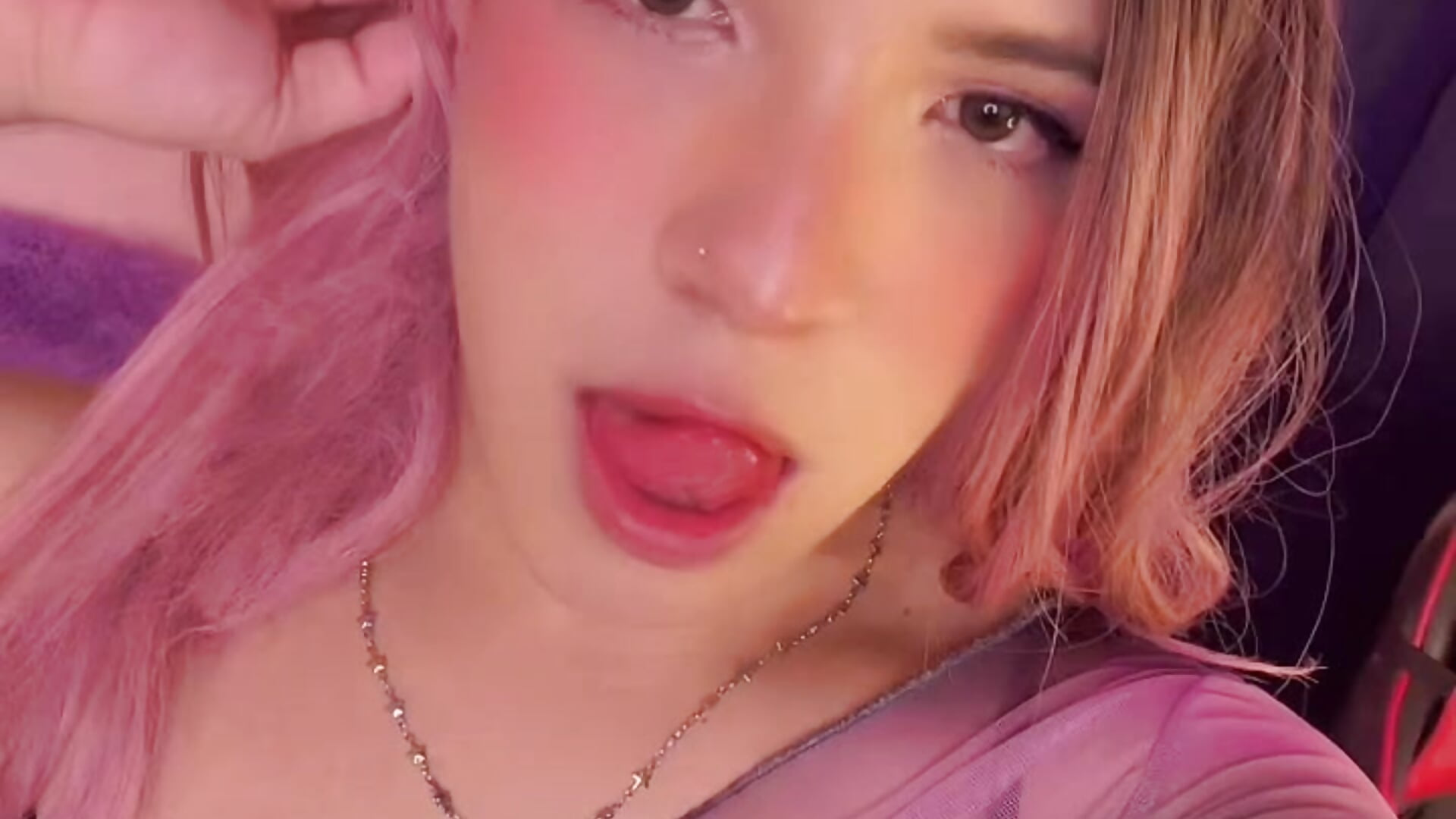 Come closer… this kitty is feeling naughty tonight and wants to be spoiled 💋🐱” - clip cu AustinCole01 model videochat