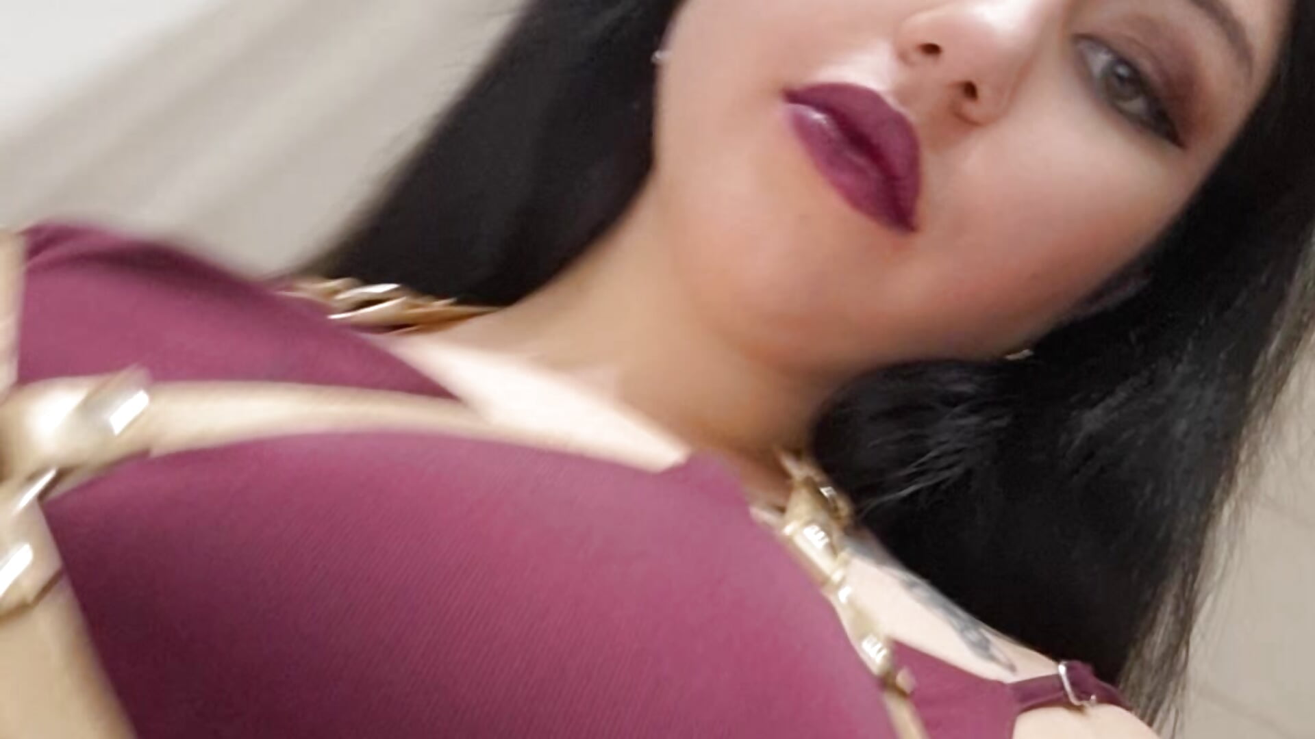 muah - video by AnnaAmor cam model