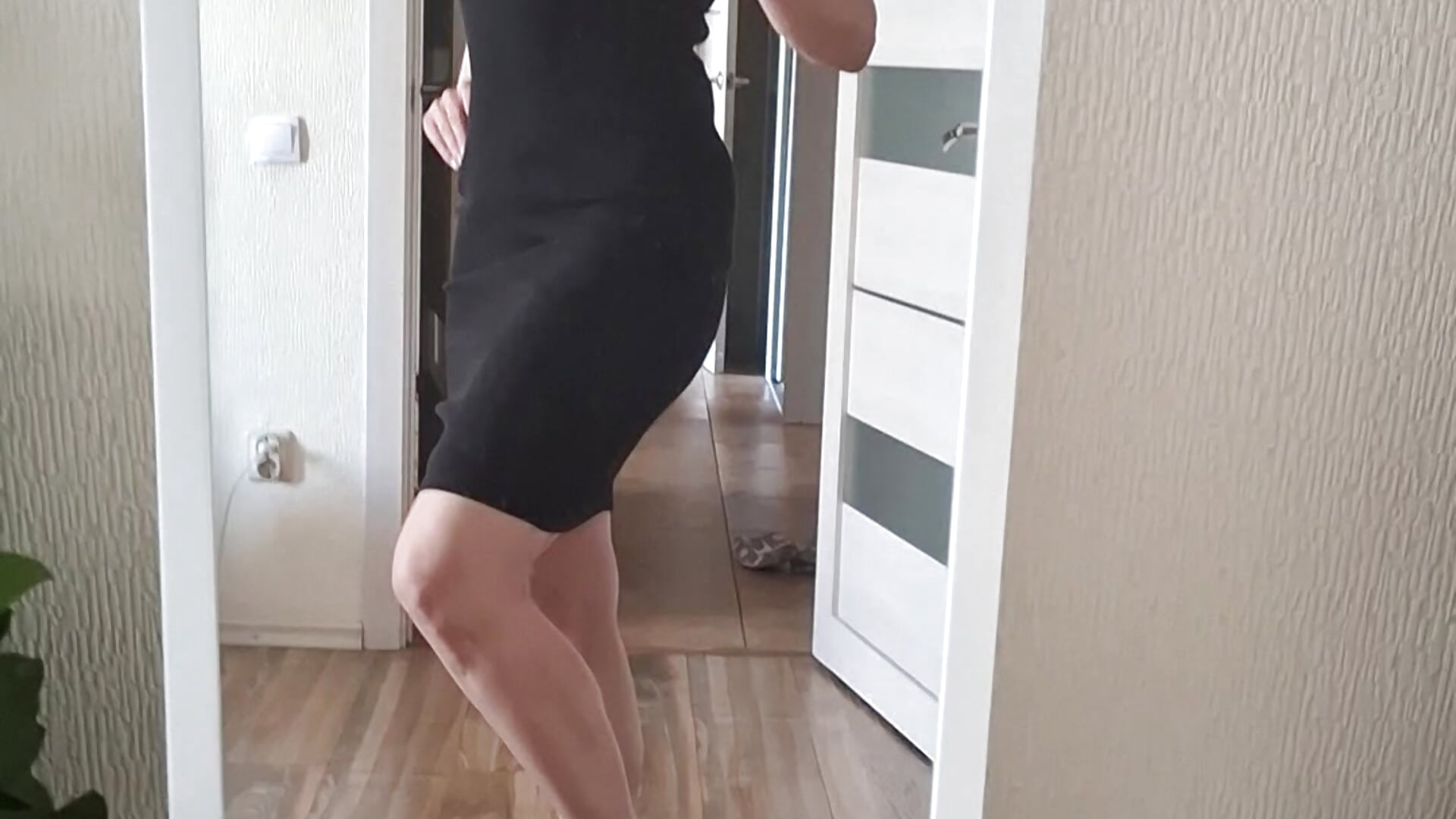 1000038179