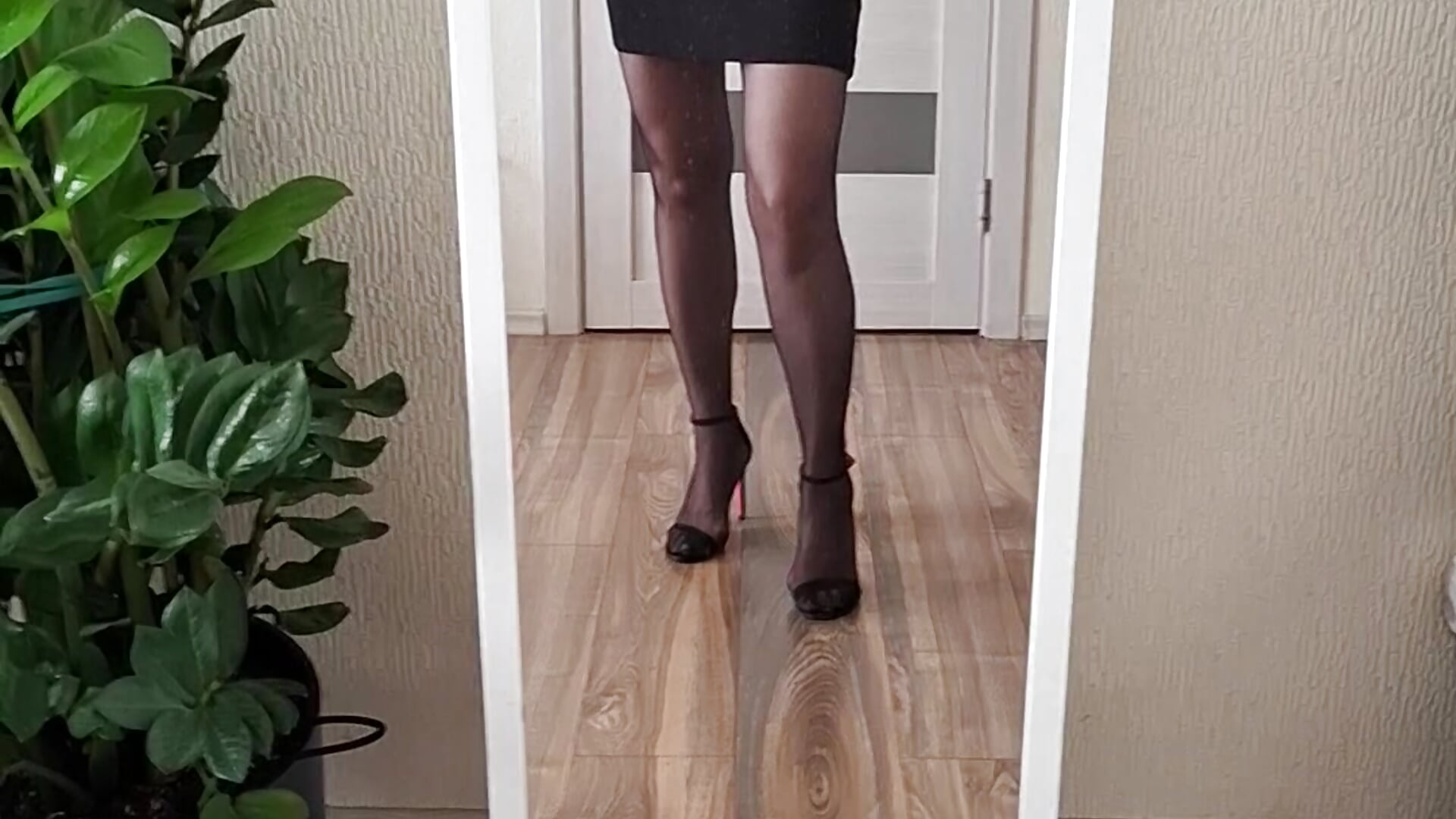 1000038480