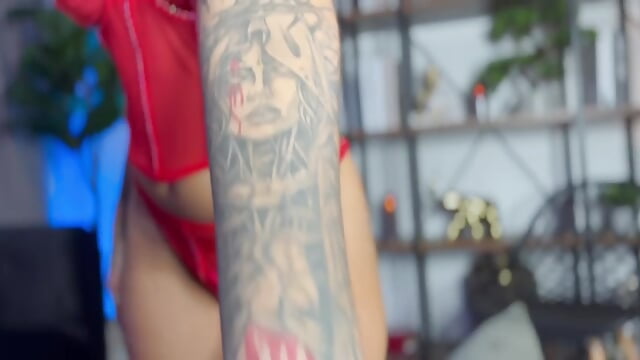 Tattoo body tour - video by TweetiePieXXX cam model