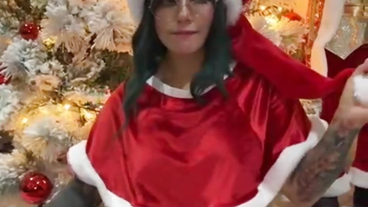 merry christmas 🎄 - video by Sammy_charlot cam model