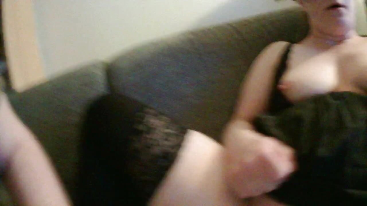 Making her Squirt!! - video by Sexxxx_Paradise cam model