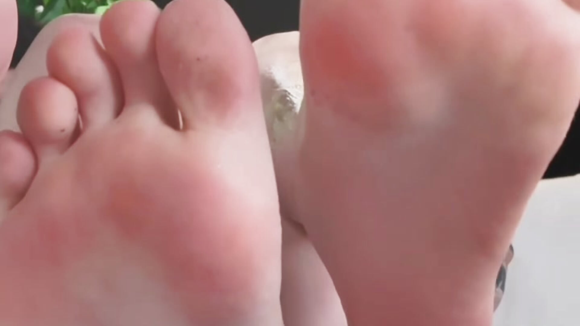 My beautiful feet - βίντεο μοντέλου LilyBerryy