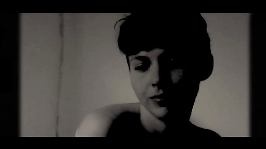 Empusa Knows You're Watching - Silent Film – video modela na kameri nyxofempusa
