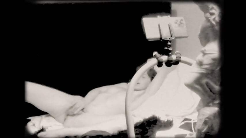 Pussy Pet - video by nyxofempusa cam model