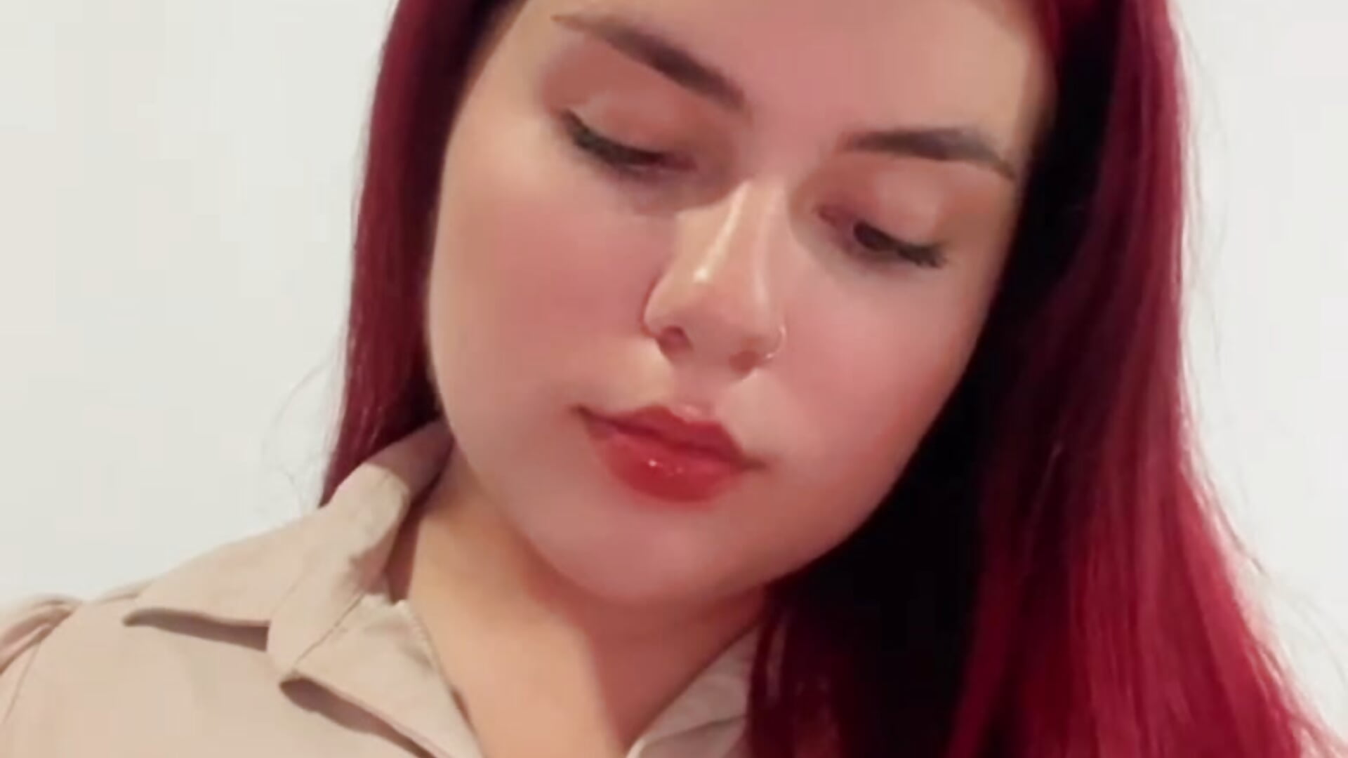 WhatsApp Video 2025-05-05 at 2,42,56 PM - video by redbombom18 cam model