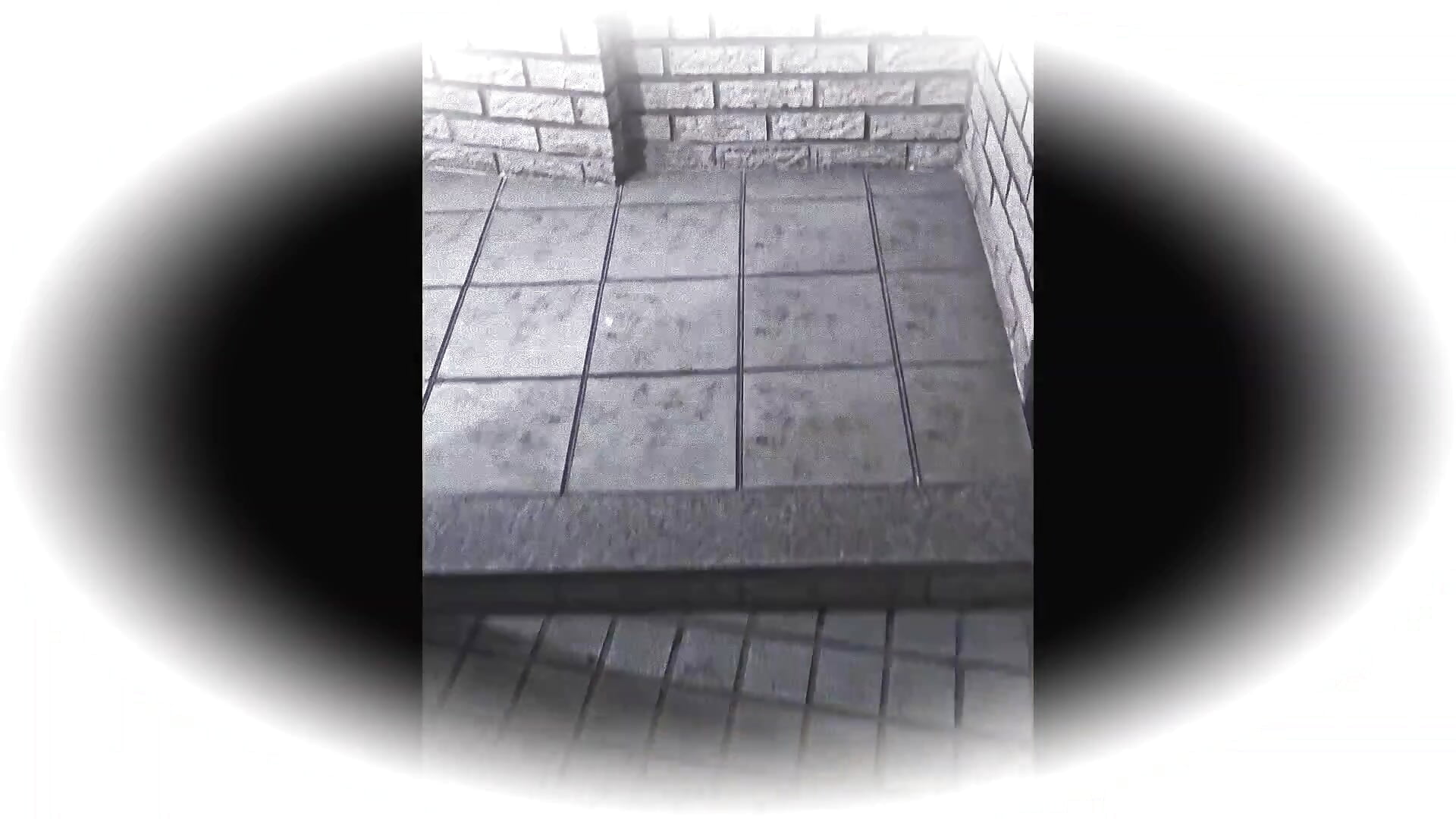 남자화장실 에서 벌리구있기 - video by honeybeeco cam model