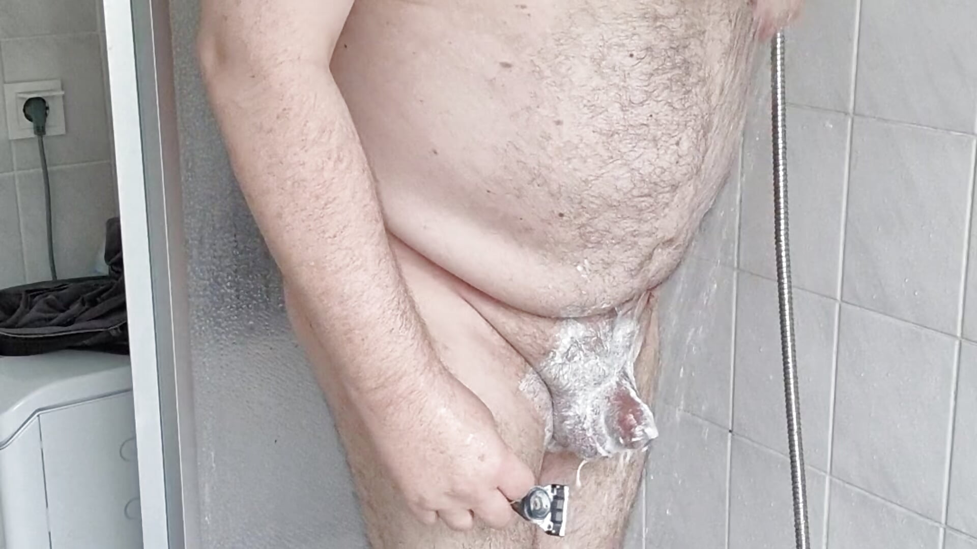 Shave the dick