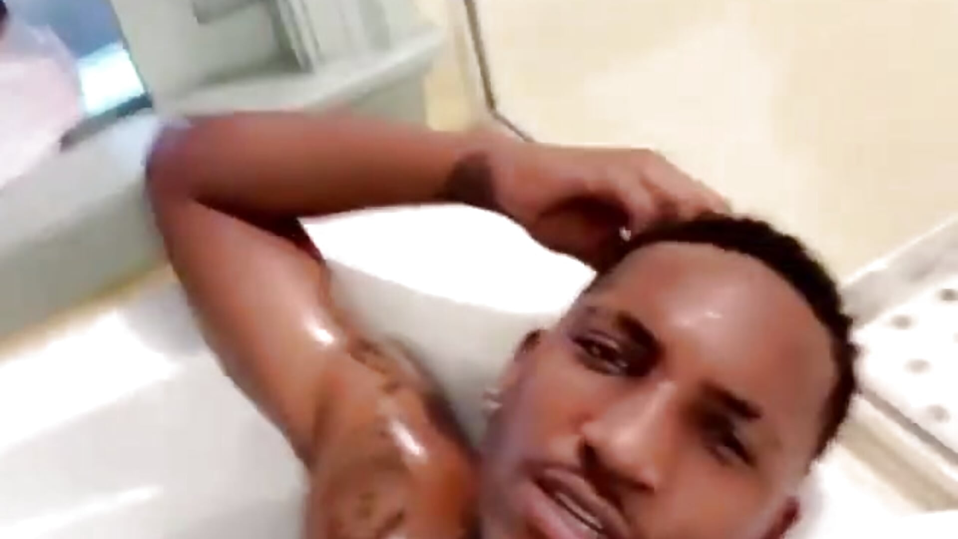 Come shower 🌧️🚿 - video by XXXPussyPunisherXXX cam model