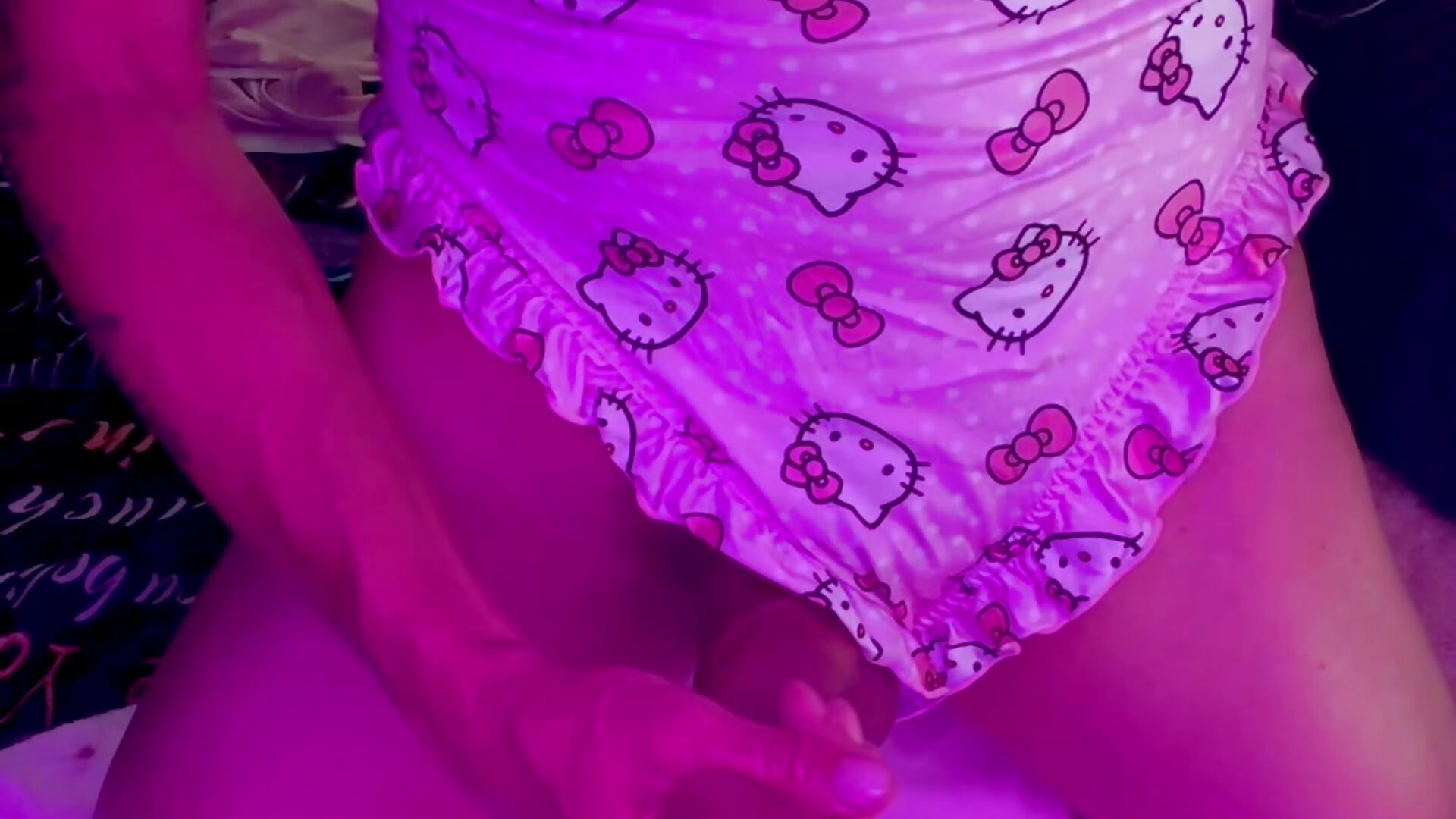 8 1/2” - Scarlet-In-Pinkn video