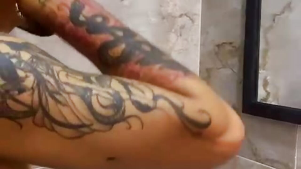 Me - video by Eros_Thot cam model