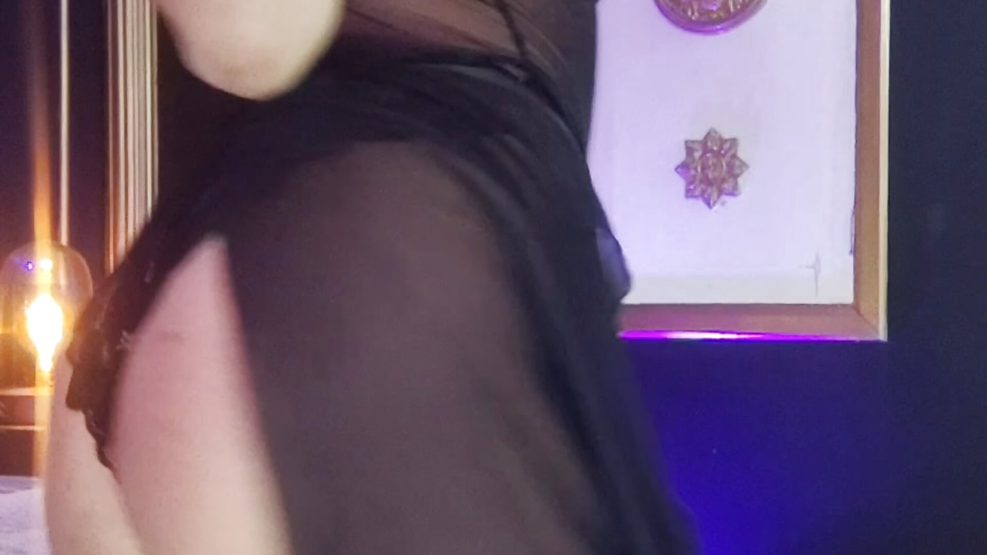 Hi there 👅🫦 - video by Naomi_Thorne cam model