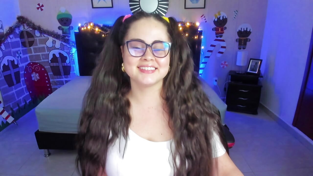 2025-12-30 06-59-06 - video by LolaVillalobos cam model