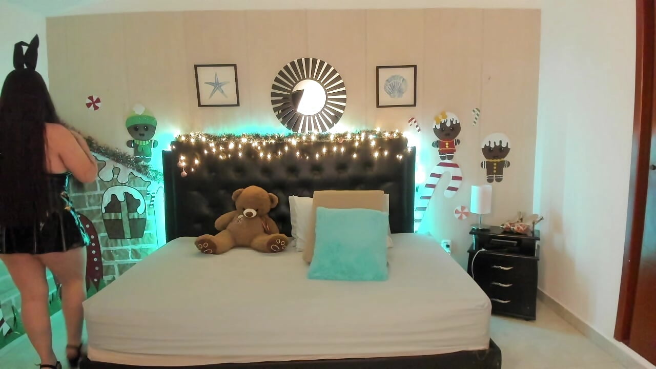2025-12-06 10-45-29 - video by LolaVillalobos cam model