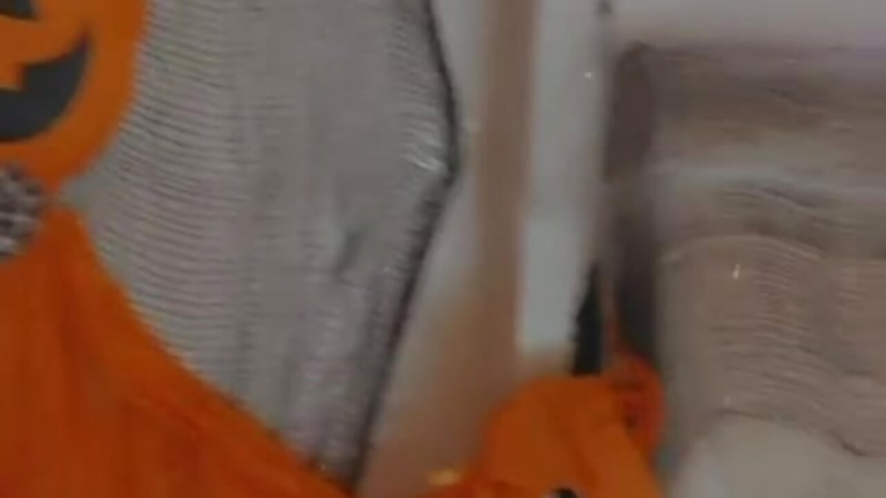 welcome hallowen - βίντεο μοντέλου XXMILE