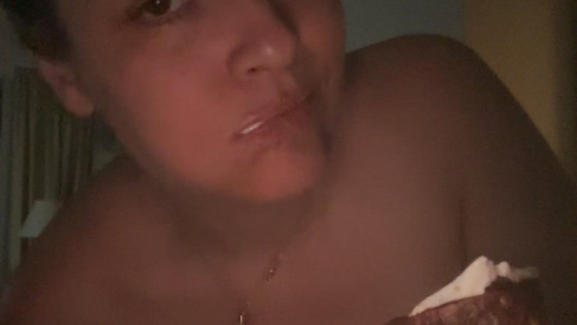 yummy ice cream cone - video by arpylmae cam model