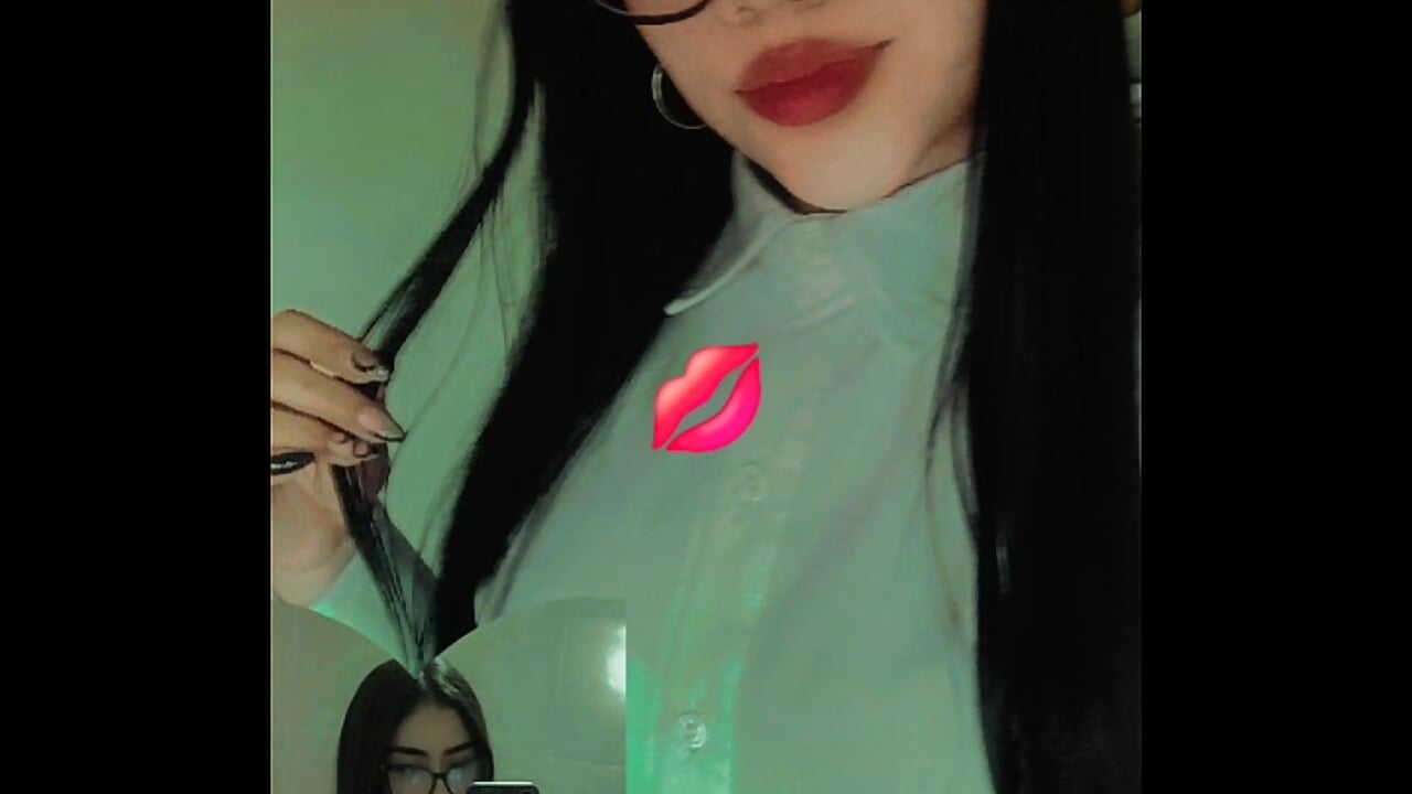 1000143808 - video by StarMagick cam model