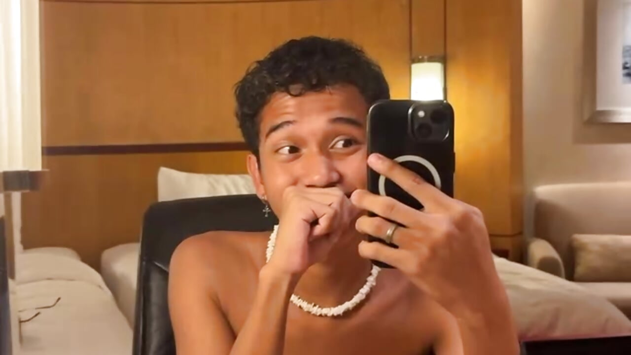 profile-intro-video-1746667995 - video av hugekenbigcock cam model