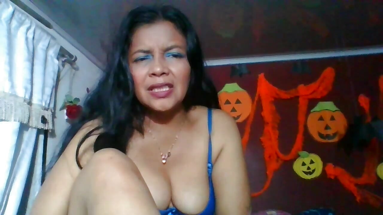 [28 Oct 23:52] Private Show masturbate pussy - video by DianaOchoa_ cam model