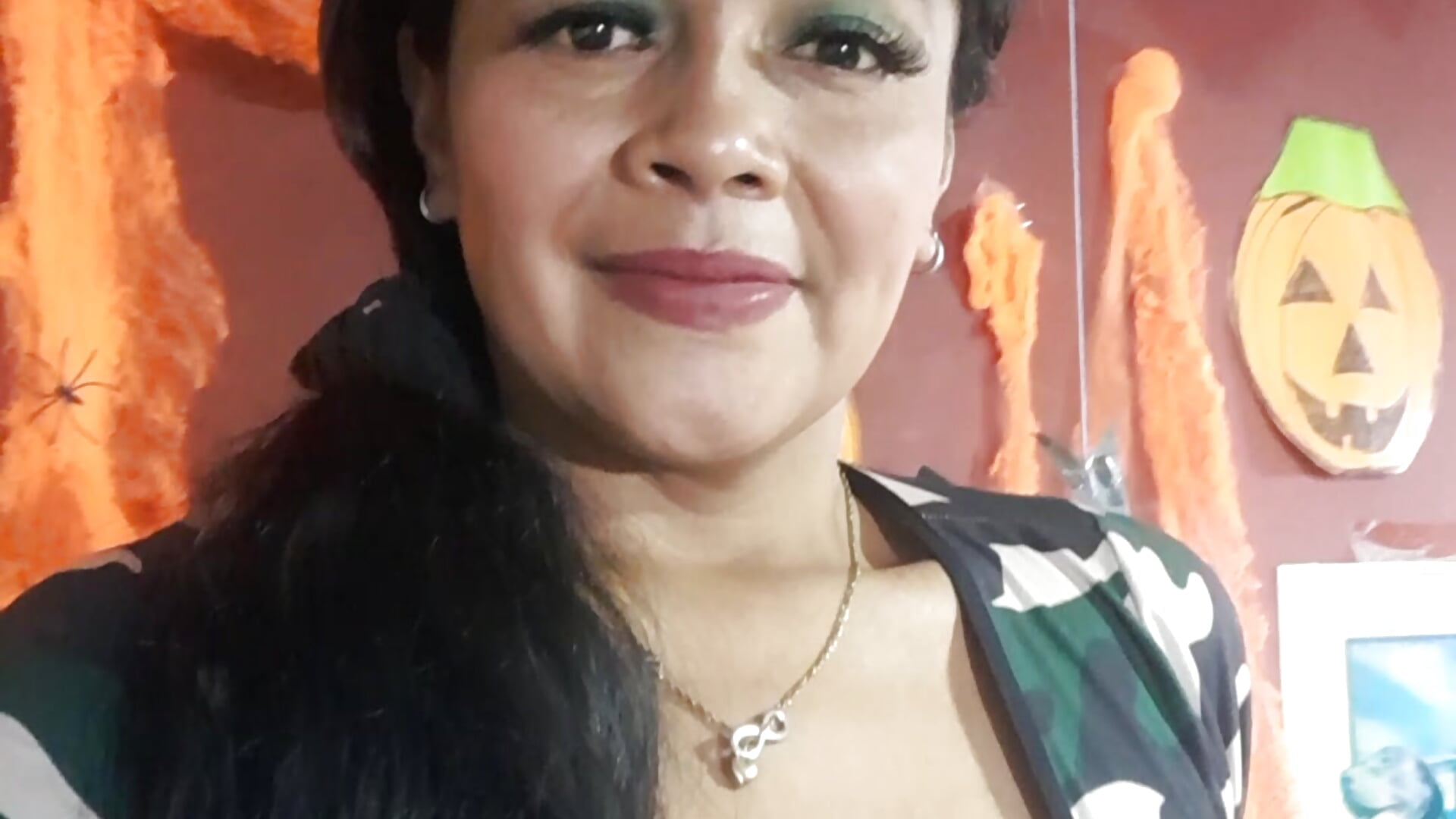 Militar sexy - video by DianaOchoa_ cam model