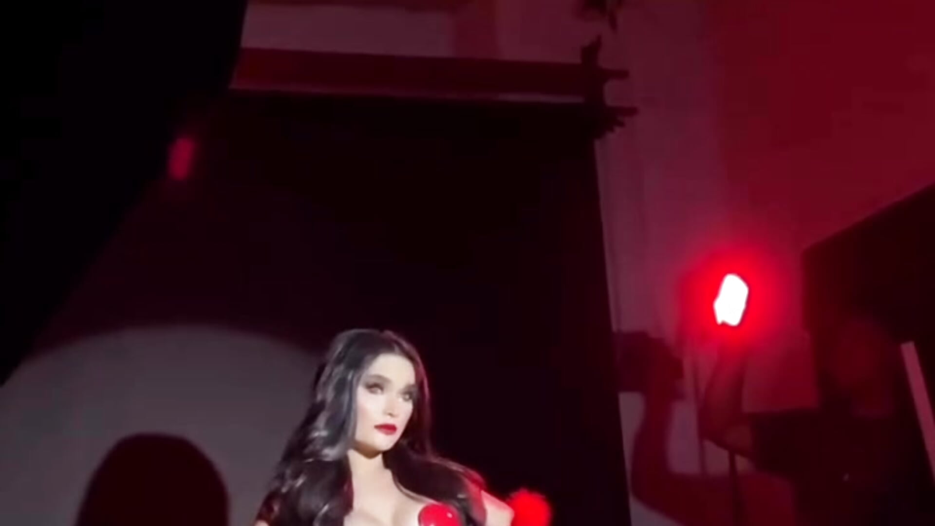 BTS SHOW 📸 - video di Queen_Of_all_Media modella di cam